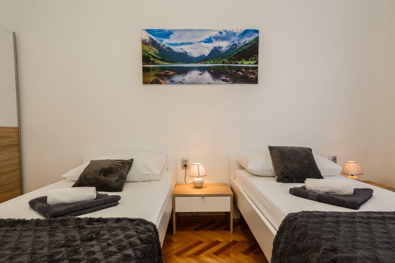Apartments Josip Trogir Exterior photo